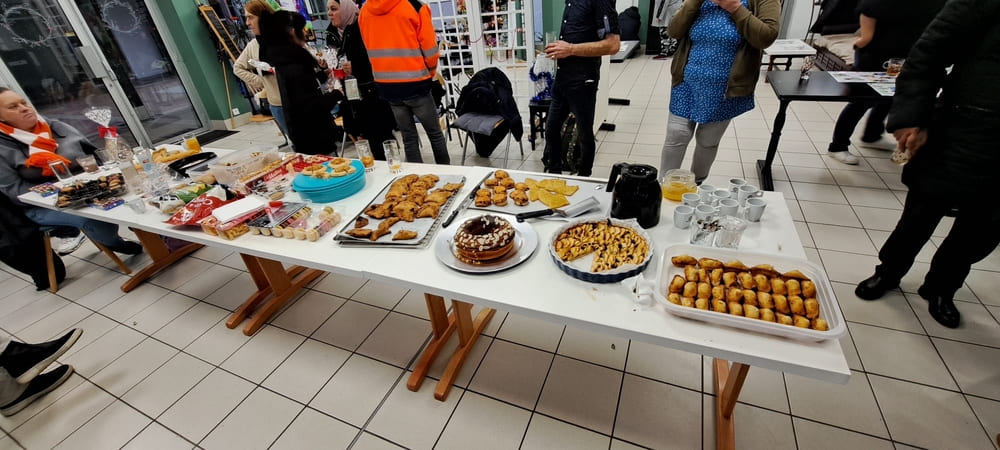 Les douceurs attendent sur la table